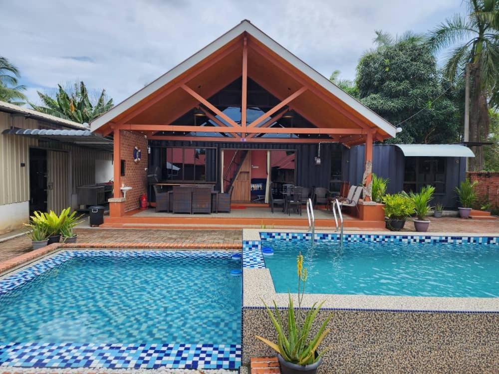 Homestay Umbai Kelana Merlimau Eksteriør bilde